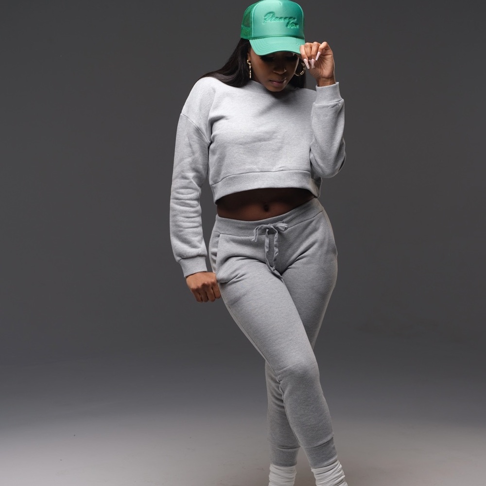 “Eva Virginia” 2 pc crop crew & jogger set